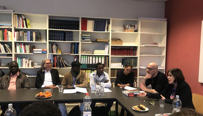 Meeting and discussion with Bénédicte Savoy (TU Berlin). (photo: Hannah Baader)