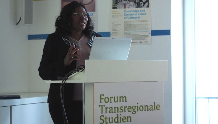 Edwige Zagré (Université de Koudougou) on “Teaching Art History in Burkina Faso”. (photo: Pilar Caballero Álvarez)