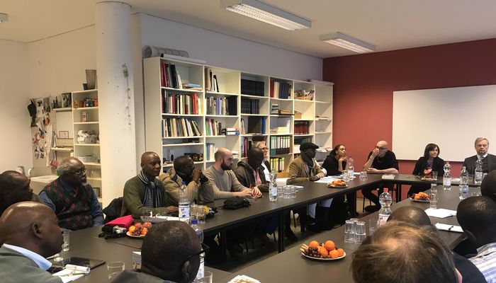 Meeting and discussion with Bénédicte Savoy (TU Berlin). (photo: Hannah Baader)