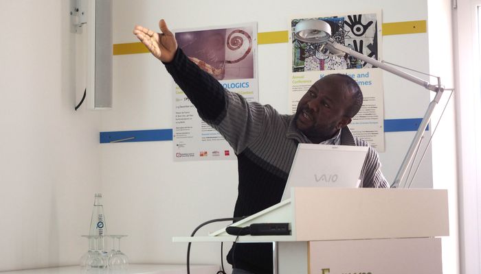 Dominicus Makukula (The University of Dodoma-Tanzania) on “Doing Art History Research in Tanzania”. (photo: Helene Bongers)